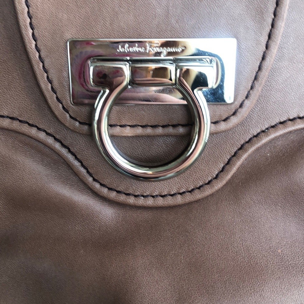 Ferragamo Calf hobo - Picture 8 of 8